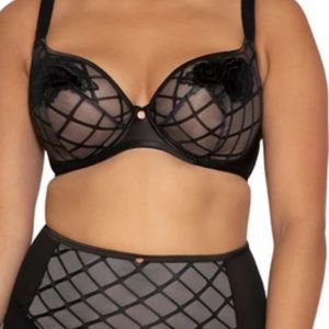 NWOT Scantilly by Curvy Kate Velvet Rose Bra, 34HH